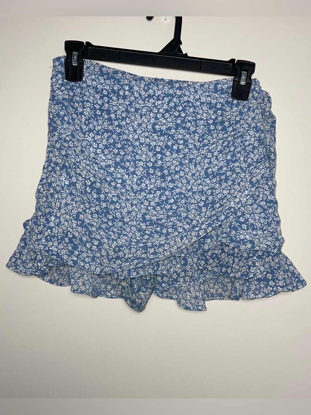 Cotton Candy LA S Blue White Floral Side Zip Mini Skort
